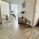 Appartement T3 Center Menton- Parking *