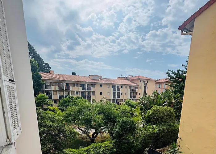 Apartmán T3 Center Menton- Parking *